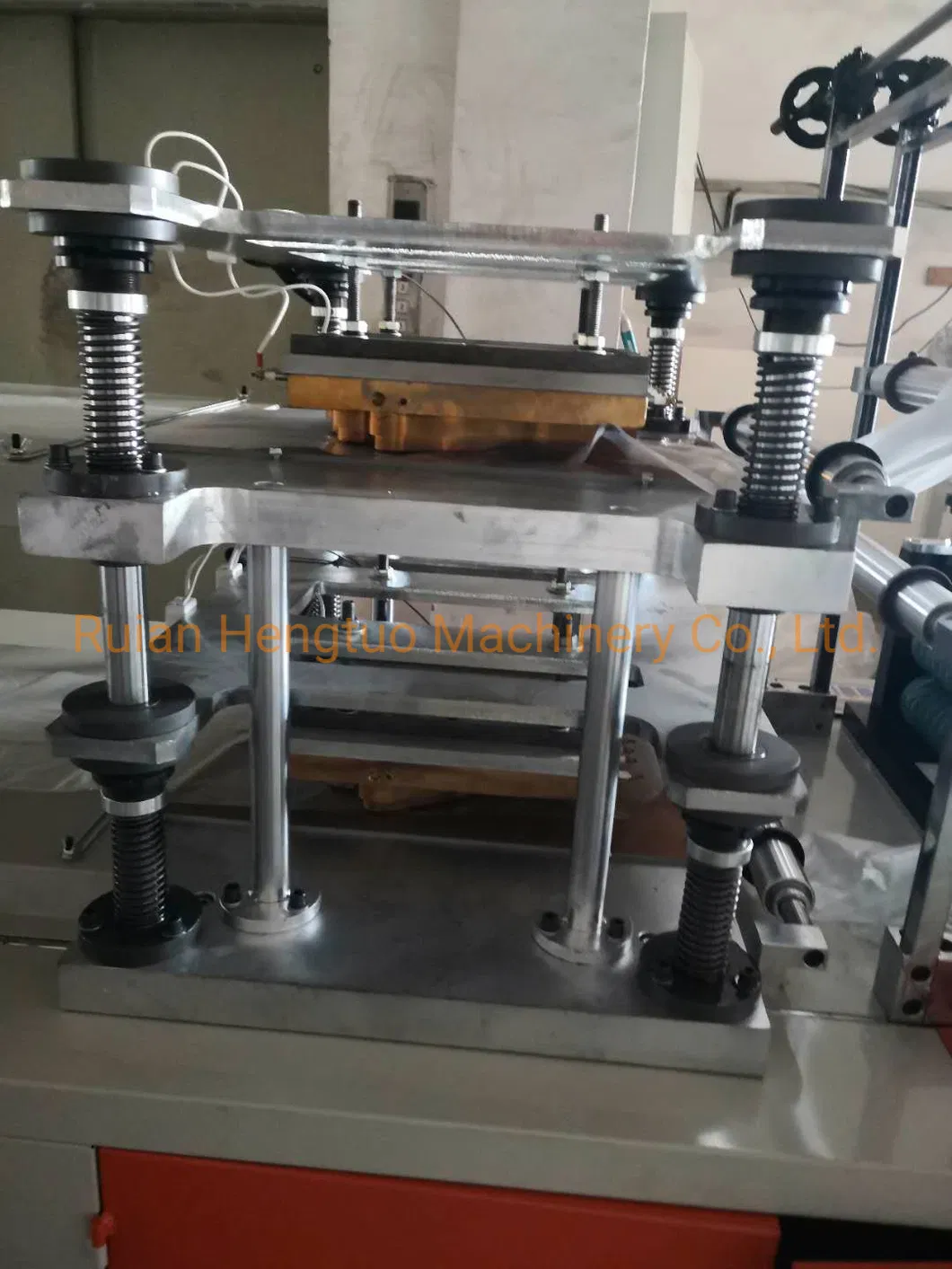China Brand Hengtuo 500 PE Film Disposable Surgical Glove Making Machine