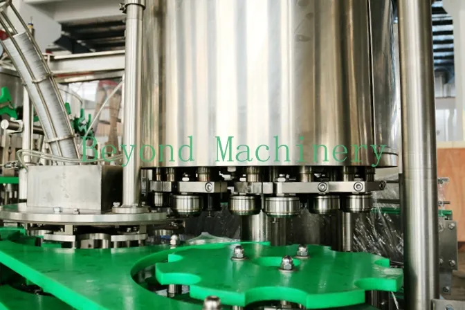 Dcgf Series Carbonated Drinks Filling and Capping Machine in Pet Bottle