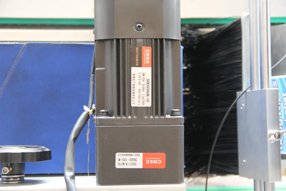 Kp-160 Automatic Flat Labeling Machine for Flat Bottle