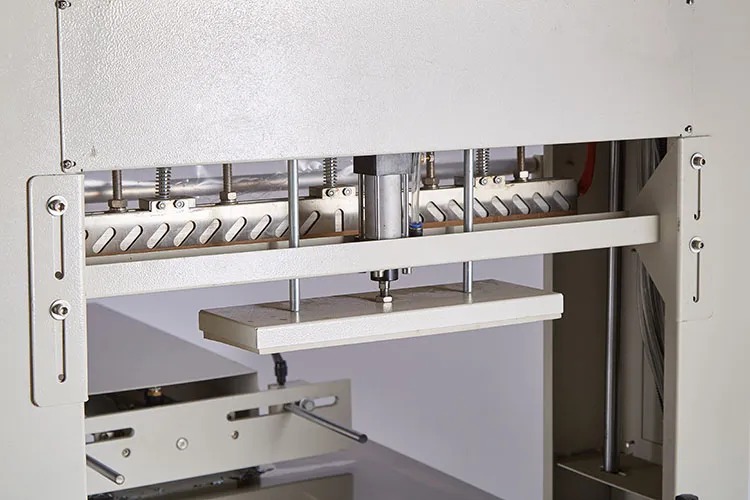 Semi-Automatic Manufacturer Use Sleeve Cover Machine