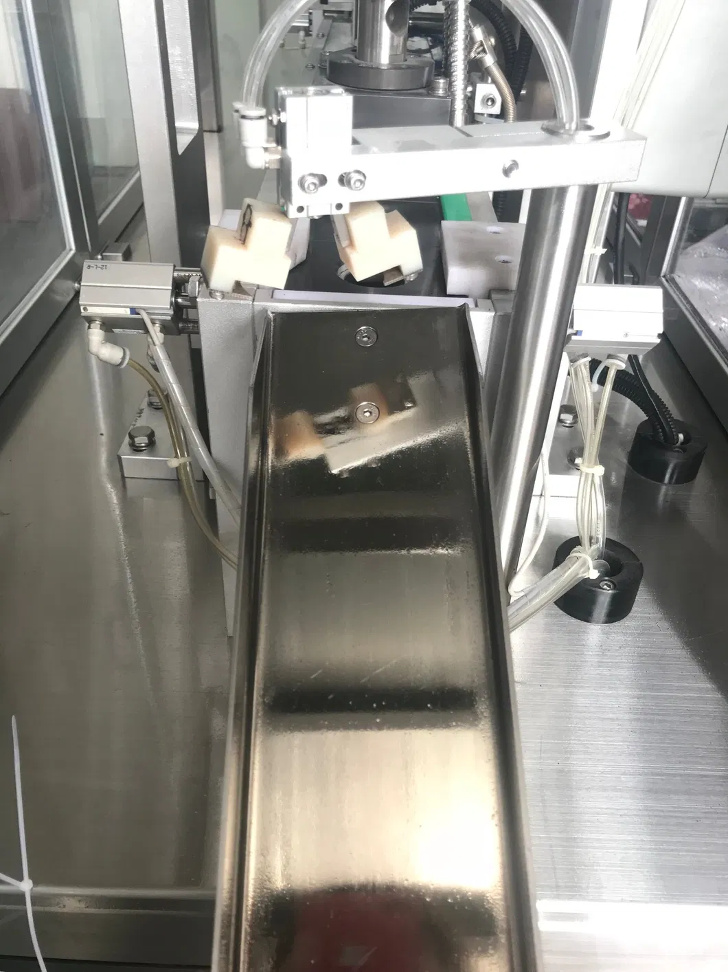 Skp-1n 2020 High Speed Good Quality New Type Rotary Coffee Capsule Filling Packing Machine for Nespresso K-Cup Lavazza Dolce Gusto