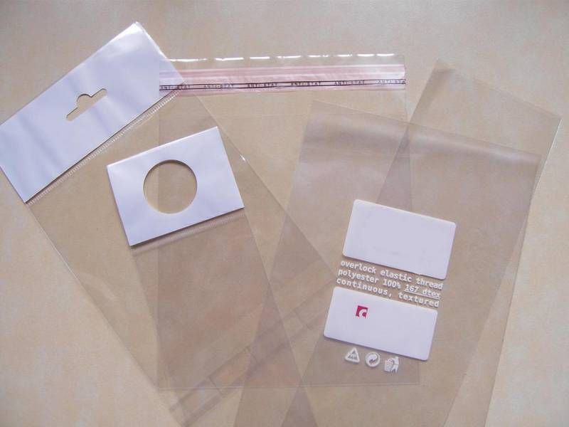 Vertical Type OPP PE Zipper Bag Making Machine with Welding (WFB-600/900)